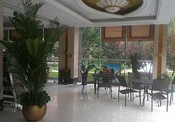 С�^������[